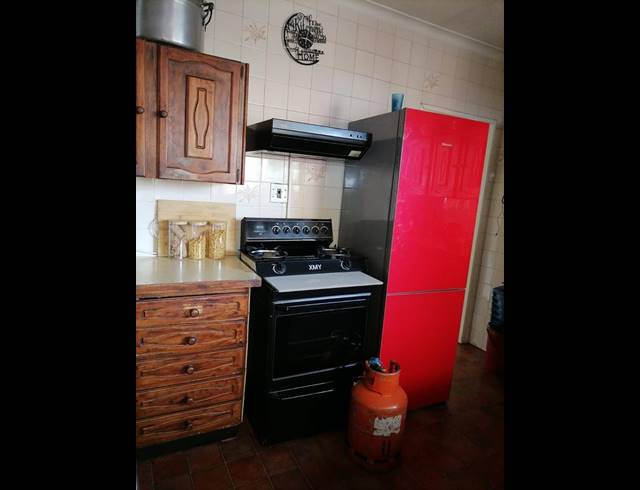 3 BEDROOM PROPERTY TO RENT IN BIRCH ACRES